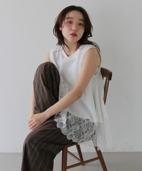cheriella(シェリエラ)の「【cheriella】裾レースノースリーブトップス HEM LACE SLEEVELESS TOPS(Tシャツ/カットソー・レディース・オフホワイト/ブラック・FREE)」の9枚目の写真