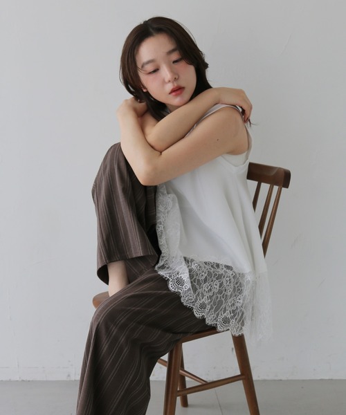 cheriella(シェリエラ)の「【cheriella】裾レースノースリーブトップス HEM LACE SLEEVELESS TOPS(Tシャツ/カットソー・レディース・オフホワイト/ブラック・FREE)」の12枚目の写真
