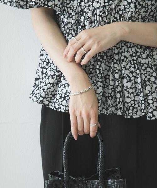 PHILIPPE AUDIBERT(フィリップ オーディベール)の「PHILIPPE AUDIBERT SQUARE BRACELET(ブレスレット・レディース・シルバー・-)」の2枚目の写真