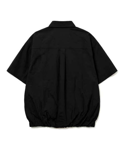 UNDEROFF（アンダーオフ）の「バンディングプルオーバーナイロンハーフシャツブラック（シャツ/ブラウス・メンズ・ブラック・LARGE/MEDIUM/X-LARGE）」の3枚目の写真
