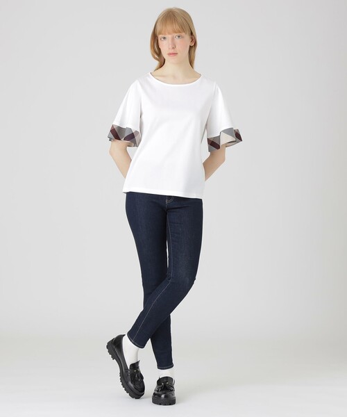 BLUE LABEL CRESTBRIDGE(ブルーレーベルクレストブリッジ)の「【一部店舗限定】パーシャルチェックスリーブトップス(Tシャツ/カットソー・レディース・レッド/オフホワイト/ダークネイビー・40/38)」の12枚目の写真