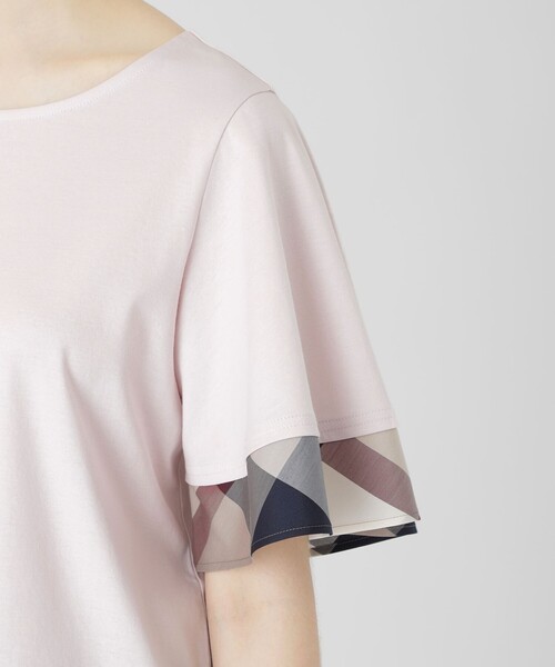 BLUE LABEL CRESTBRIDGE(ブルーレーベルクレストブリッジ)の「【一部店舗限定】パーシャルチェックスリーブトップス(Tシャツ/カットソー・レディース・レッド/オフホワイト/ダークネイビー・40/38)」の4枚目の写真