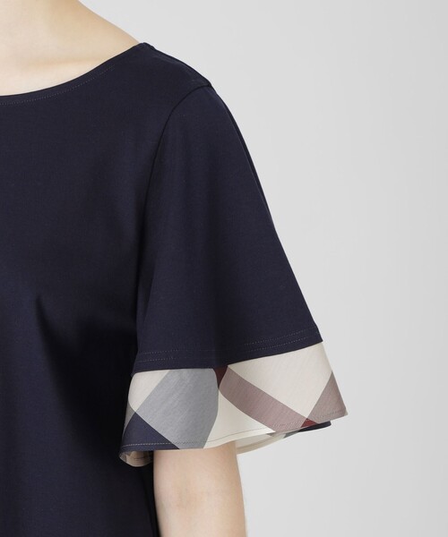 BLUE LABEL CRESTBRIDGE(ブルーレーベルクレストブリッジ)の「【一部店舗限定】パーシャルチェックスリーブトップス(Tシャツ/カットソー・レディース・レッド/オフホワイト/ダークネイビー・40/38)」の10枚目の写真