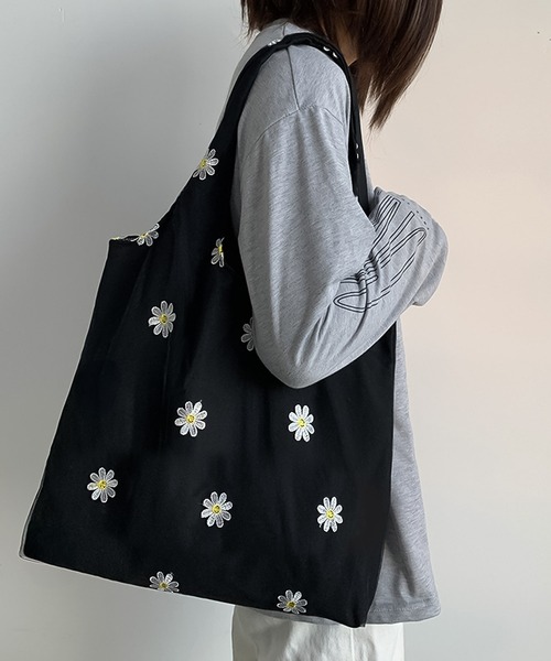 blackdia ocean(ブラックダイヤオーシャン)の「blackdia ocean チュール 刺繍デザイントートバッグ / フラワー バタフライ 肩掛けバッグ(トートバッグ・レディース・その他2/その他4/その他1/ブラック/その他3/ホワイト・FREE)」の3枚目の写真