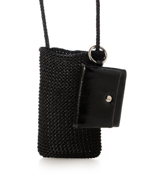 cache cache(カシュ カシュ)の「カシュカシュ cachecache / メタリックニットスマホショルダーバッグ(ショルダーバッグ・レディース・シルバー/ブラウン/ブラック/ゴールド・FREE)」の2枚目の写真