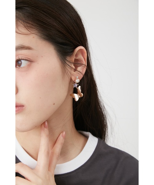 ANNA SUI（アナスイ）の「【LILY BROWN×ANNA SUI】バタフライスターピアス（ピアス（両耳用）・レディース・シルバー/ゴールド・FREE）」の4枚目の写真