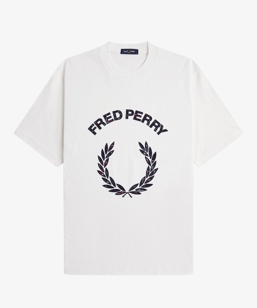 FRED PERRY(フレッドペリー)の「【ZOZO & ONLINESHOP限定】Tartan Applique T-Shirt/タータンチェックアップリケTシャツ(Tシャツ/カットソー・メンズ・ホワイト/ネイビー・S/M/L)」の10枚目の写真