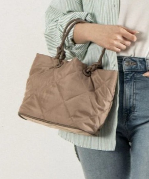 CACHELLIE（カシェリエ）の「QUILTING TOTE（トートバッグ・レディース・ブラック/グレー/カーキ・FREE）」の10枚目の写真