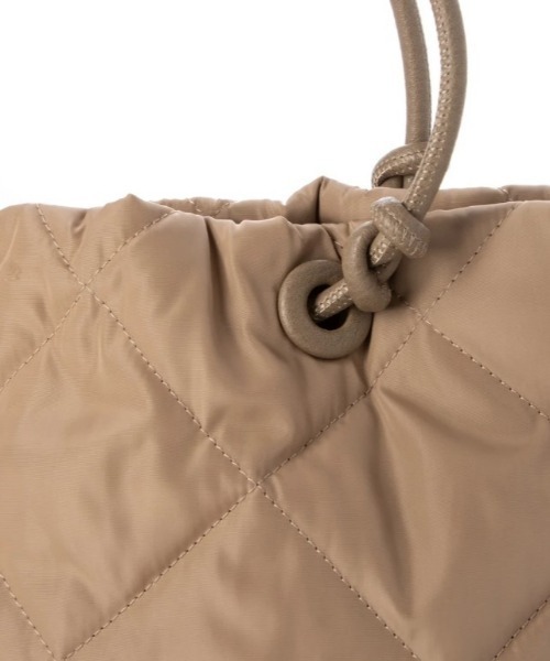 CACHELLIE（カシェリエ）の「QUILTING TOTE（トートバッグ・レディース・ブラック/グレー/カーキ・FREE）」の4枚目の写真
