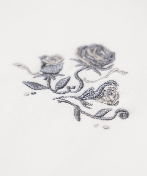 1111clothing(ワンフォークロージング)の「フラワー刺繍 Tシャツ / Flower Embroidery T-Shirt(Tシャツ/カットソー・メンズ・ホワイト/ブラック・L/M)」の17枚目の写真