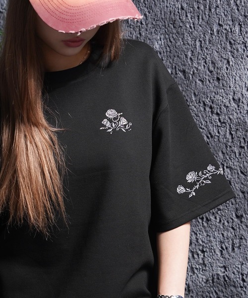 1111clothing(ワンフォークロージング)の「フラワー刺繍 Tシャツ / Flower Embroidery T-Shirt(Tシャツ/カットソー・メンズ・ホワイト/ブラック・L/M)」の11枚目の写真