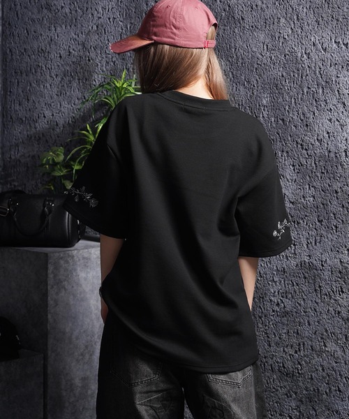 1111clothing(ワンフォークロージング)の「フラワー刺繍 Tシャツ / Flower Embroidery T-Shirt(Tシャツ/カットソー・メンズ・ホワイト/ブラック・L/M)」の15枚目の写真
