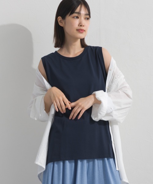 OMNES(オムネス)の「プレーティング天竺 クルーネック ノースリーブTシャツ UVカット付(Tシャツ/カットソー・レディース・ホワイト×ネイビー/チャコールグレー/ネイビー/ライトグレー・FREE)」の4枚目の写真