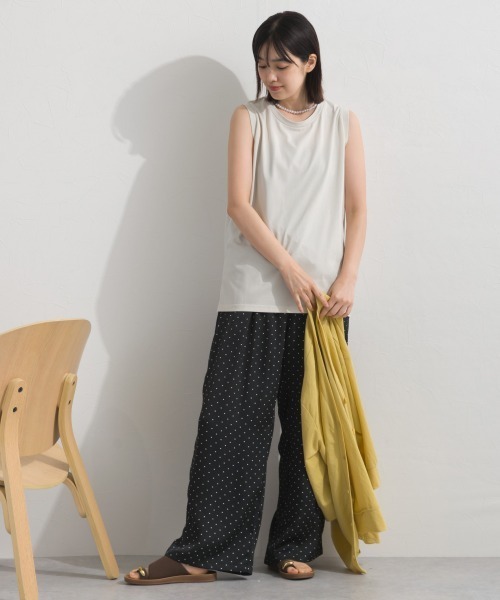 OMNES(オムネス)の「プレーティング天竺 クルーネック ノースリーブTシャツ UVカット付(Tシャツ/カットソー・レディース・ホワイト×ネイビー/チャコールグレー/ネイビー/ライトグレー・FREE)」の19枚目の写真