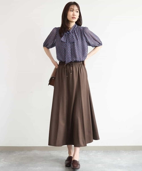 MK MICHEL KLEIN（エムケーミッシェルクラン）の「[洗える]起毛サテンマーメイドシルエットスカート（スカート・レディース・グレイッシュベージュ/ブラウン・38）」の7枚目の写真