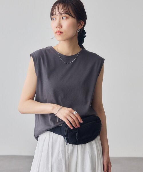 DISCOAT(ディスコート)の「コットンノースリTシャツ(Tシャツ/カットソー・レディース・ブラウン/オフホワイト/オレンジ/チャコールグレー・FREE)」の3枚目の写真