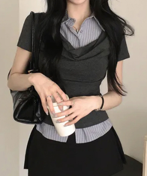 VIVID LADY(ビビッドレディー)の「ドレープネック シャツドッキング 半袖トップス(Tシャツ/カットソー・レディース・ブラック/グレー/チャコールグレー・FREE)」の1枚目の写真