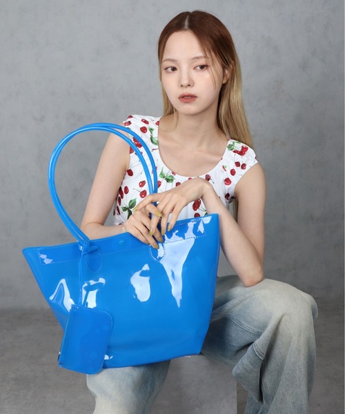 BARELY BLUE（ベアリーブルー）の「【 BARELY BLUE / ベアリーブルー 】 ポーチ付き キャンディ ジェリー トートバッグ（トートバッグ・レディース・グリーン/イエロー/ブルー・FREE）」の13枚目の写真
