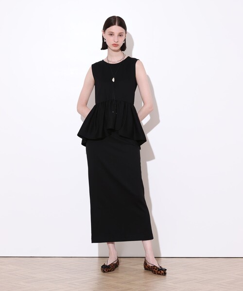 allureville(アルアバイル)の「ポンチペプラムプルオーバー(Tシャツ/カットソー・レディース・ブラック/ブルー/オフホワイト・2)」の6枚目の写真