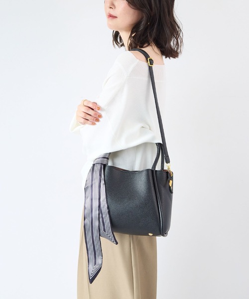 Futier land(フューティアランド)の「ショルダー付きスクエアハンドバッグ(ハンドバッグ・レディース・ブラック/ベージュ/ブラウン・FREE)」の8枚目の写真