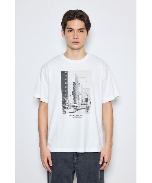 AZUL by moussy(アズールバイマウジー)の「フォトプリント半袖TEE(Tシャツ/カットソー・メンズ・ホワイト/ブラック・MEDIUM/LARGE)」の11枚目の写真