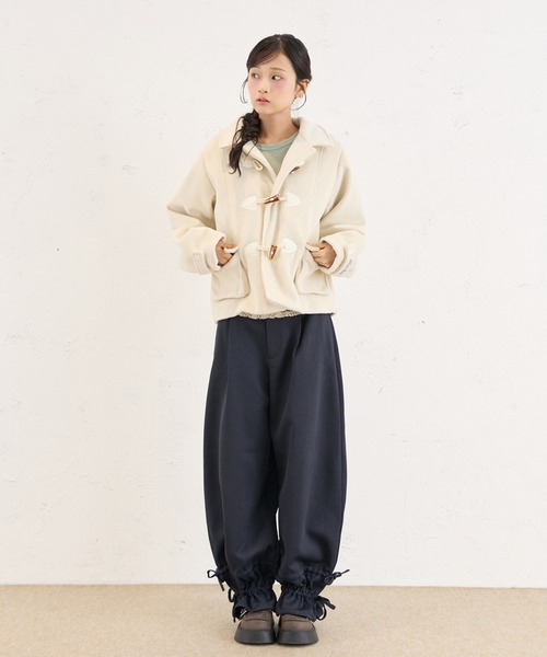 FCMM(エフシーエムエム)の「DRAWSTRING SLACKS / ドローコードスラックス(スラックス・レディース・ネイビー/ブラウン/チャコールグレー・SMALL/MEDIUM/LARGE)」の14枚目の写真