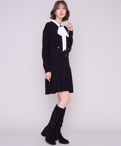 MISCH MASCH(ミッシュマッシュ)の「2026秋冬新作 シャツ襟付きボウタイプリーツミニニットワンピース(ワンピース・レディース・ブラウン/ブラック・フリ-)」の5枚目の写真