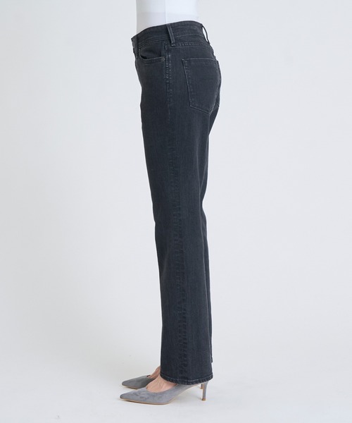 YANUK(ヤヌーク)の「スリムストレート"ANNETTE"(デニムパンツ・レディース・ブラック・25inch/24inch/23inch/22inch/21inch/27inch/26inch)」の12枚目の写真