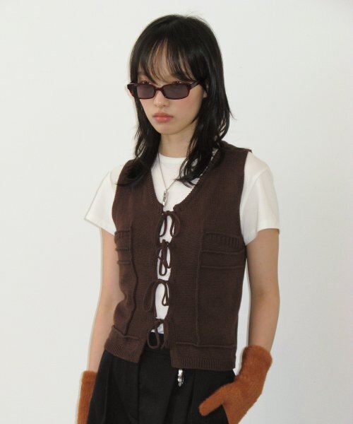 LOTSYOU(ロッツユー)の「Little Flower Knit Vest Brown(ベスト・レディース・その他・O/S)」の3枚目の写真