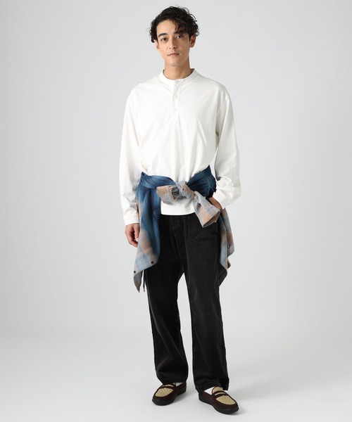 BAYFLOW(ベイフロー)の「スラブヘンリーTシャツ(Tシャツ/カットソー・メンズ・カーキ/オフホワイト/チャコール・MEDIUM/LARGE)」の17枚目の写真