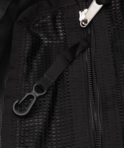 GREGORY（グレゴリー）の「GREGORY/グレゴリー OVERHEAD DAY/オーバーヘッドデイ（バックパック/リュック・メンズ・ブラック/その他1/その他2/その他3/その他4/その他5/ダークブラック/カモフラージュ・FREE）」の16枚目の写真