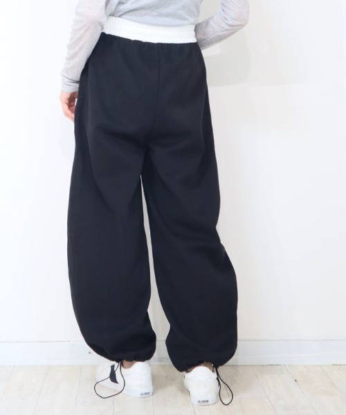 DISKEEN SURE(ディスキーンシュアー)の「サイドライン入りで脚長効果抜群★スピンドル付2WAYカーブスウェットパンツ(スウェットパンツ・レディース・ブラック/ホワイト/ネイビー/グレー・FREE)」の19枚目の写真