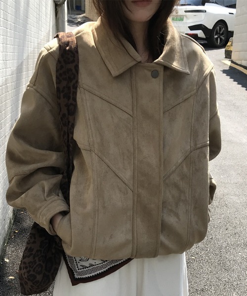 AMAJI(アマジ)の「フェイクスエード ジップアップ ジャケット(その他アウター・レディース・カーキ・FREE)」の2枚目の写真