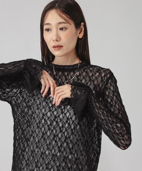 GLOBAL WORK(グローバルワーク)の「フレアスリーブレースプルオーバー/1046128(Tシャツ/カットソー・レディース・オフホワイト/ブラック・LARGE/MEDIUM)」の2枚目の写真