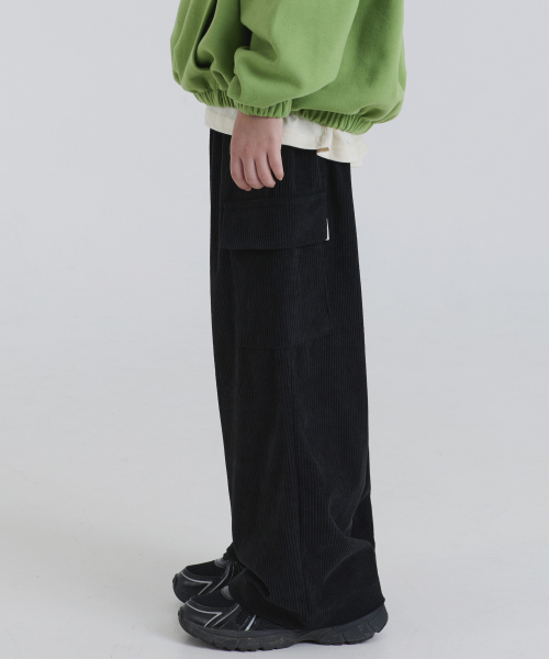 PIANER KIDS（ピアネールキッズ）の「コーデュロイ バンディング カーゴパンツ（ブラック）（その他パンツ・レディース・ブラック・S(120-130cm)/M(130-140cm)/L(140-150cm)/XL(150-160㎝)）」の3枚目の写真