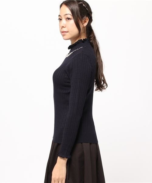 earth music&ecology(アースミュージックアンドエコロジー)の「【2016Autumn】《ハイハイハイネック》ニットプルオーバー(ニット/セーター・レディース・杢グレー/ネイビー/サックスブルー/レッド/ブラック/ブルーグリーン/アイボリー/ピンクベージュ/キャメル/マスタード・LARGE/L/M/S/MEDIUM/SMALL)」の12枚目の写真