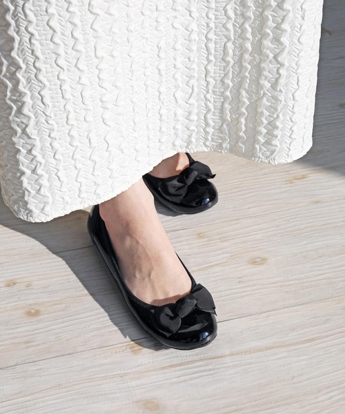 RiiiKa（リーカ）の「【安心の日本製】リボンフラットパンプス【RiiiKa/リーカ】（パンプス・レディース・ブラック/ブラウン系その他/ブラウン系その他2/ネイビー/ブラック系その他/ブラック系その他2/ベージュ系その他/ブラック系その他3/グレー系その他/ブラック系その他4・24.5cm/23.0cm/25.0cm/22.0cm/23.5cm/22.5cm/21.5cm/24.0cm/21.5㎝）」の20枚目の写真