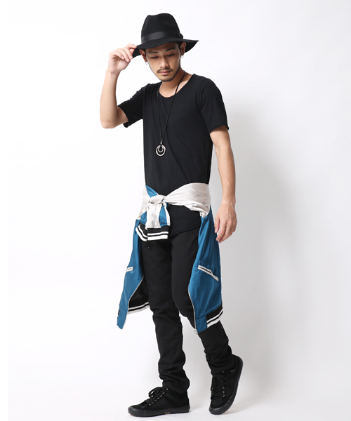 Rocky Monroe(ロッキーモンロー)の「シルバーダブルリングレザーネックレス(ネックレス・メンズ・ブラック/ブラウン・FREE)」の4枚目の写真