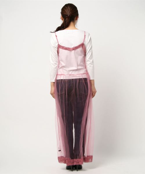 MERLOT（メルロー）の「チュールレースキャミソールロングワンピース1428（ワンピース・レディース・ブラック/オフホワイト/ピンク/オレンジ・FREE）」の6枚目の写真