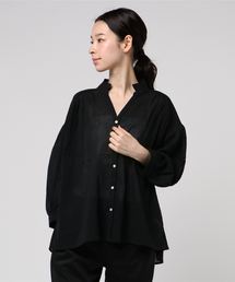 ・スキッパーショルダーギャザーブラウス