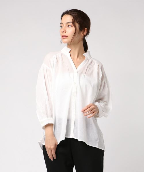 AMERICAN HOLIC（アメリカンホリック）の「・スキッパーショルダーギャザーブラウス（シャツ/ブラウス・レディース・オフホワイト/ネイビー/ベージュ・FREE）」の2枚目の写真