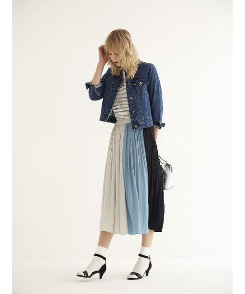 YECCA VECCA(イェッカヴェッカ)の「ノ-カラ-Gジャン(デニムジャケット・レディース・インディゴブルー/ダークインディゴブルー・SMALL/MEDIUM)」の21枚目の写真