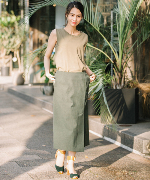 Munich（ミューニック）の「【Munich定番】コットンジャージタンクトップ（Tシャツ/カットソー・レディース・ホワイト/ブラック/ベージュ/カーキ/イエロー・FREE）」の17枚目の写真