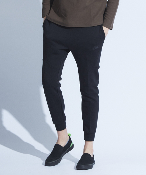 NIKE（ナイキ）の「【NIKE】テックフリースジョガーパンツ（その他パンツ・メンズ・ブラック/グレー・1/2/3）」の2枚目の写真