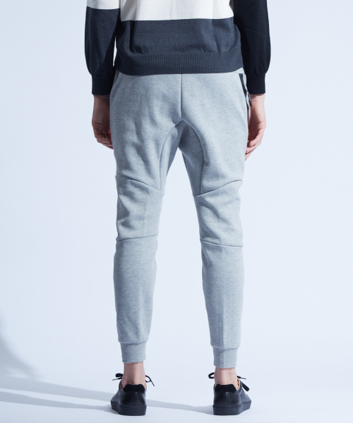 NIKE（ナイキ）の「【NIKE】テックフリースジョガーパンツ（その他パンツ・メンズ・ブラック/グレー・1/2/3）」の10枚目の写真