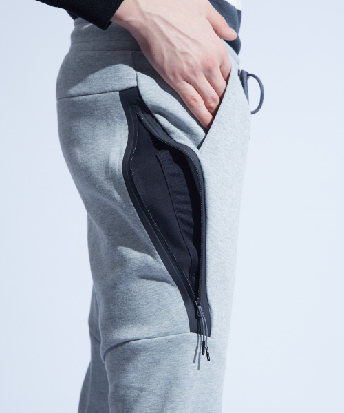 NIKE（ナイキ）の「【NIKE】テックフリースジョガーパンツ（その他パンツ・メンズ・ブラック/グレー・1/2/3）」の6枚目の写真