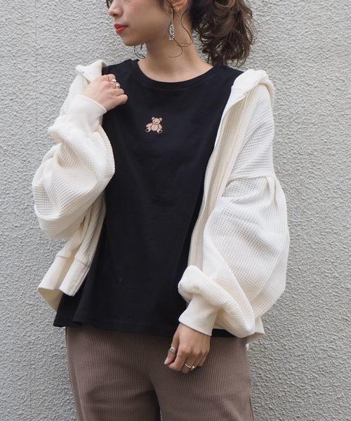 tiptop(ティップトップ)の「ワッフルジップパーカー(パーカー・レディース・ベージュ/ライトグリーン/キナリ/ラベンダー・FREE)」の12枚目の写真
