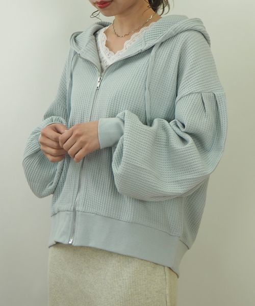tiptop(ティップトップ)の「ワッフルジップパーカー(パーカー・レディース・ベージュ/ライトグリーン/キナリ/ラベンダー・FREE)」の11枚目の写真