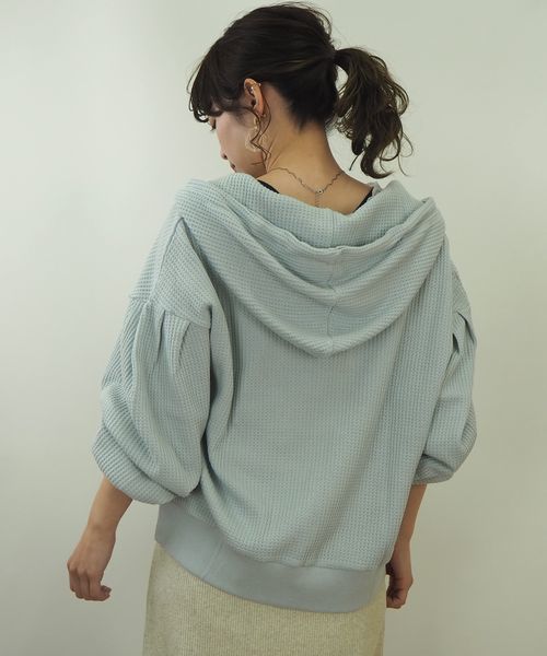 tiptop(ティップトップ)の「ワッフルジップパーカー(パーカー・レディース・ベージュ/ライトグリーン/キナリ/ラベンダー・FREE)」の9枚目の写真