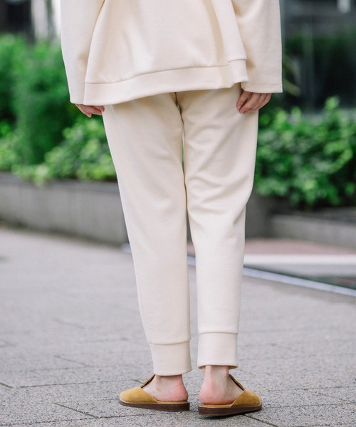 Munich(ミューニック)の「ダンボールニット スウェットパンツ(その他パンツ・レディース・チャコールグレー/ブラック/カーキ/グレイッシュベージュ/モカ/スモークピンク/アイボリー・S/M/XS)」の8枚目の写真